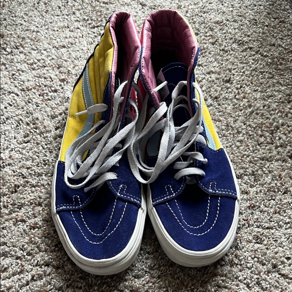 Woman’s Vans High Top in Blue, Yellow & Pink Size 9.5